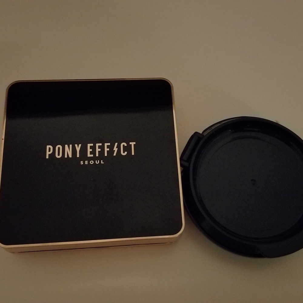 Pony Effect Cushion Foundation